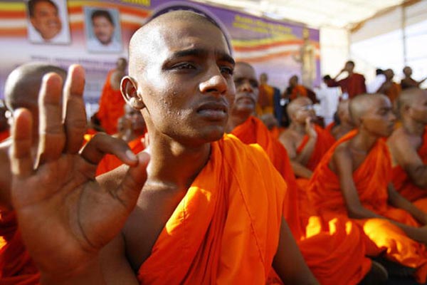 ಬಾಯ್ ಬಾಯ್ ಘರ್ ವಾಪ್ಸಿ ,ನಾಗ್ಪುರದಲ್ಲೇ ಬೌದ್ಧ ಧರ್ಮ ಸ್ವೀಕರಿಸಲು ಸಜ್ಜಾದ   ಒಬಿಸಿಯ  5 ಲಕ್ಷ ಮಂದಿ !