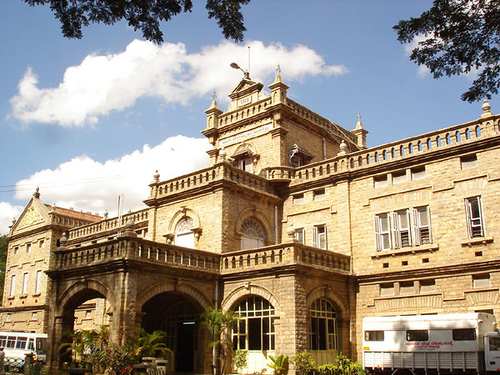 ಕತ್ತಲೆಯಲ್ಲಿ ಮುಳುಗಿದ ಮಿಂಟೋ ಕಣ್ಣಿನ ಆಸ್ಪತ್ರೆ