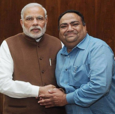 ಮೋದಿ ಸೂಟ್ ಖರೀದಿಸಿದ ಉದ್ಯಮಿಯಿಂದ ಹೆಣ್ಣು ಮಕ್ಕಳಿಗೆ 200 ಕೋಟಿ ಕೊಡುಗೆ