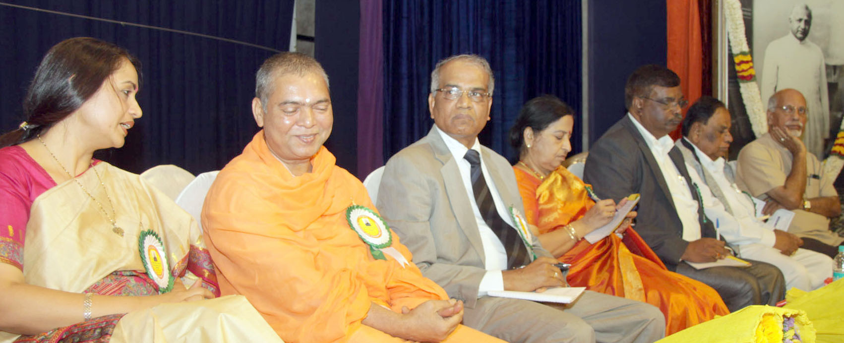 ಪ್ರವೇಶಕ್ಕೆ ನಿರ್ಬಂಧ ಹೇರುವ ದೇವಾಲಯಗಳನ್ನು ಬಹಿಷ್ಕರಿಸಿ: ನಿಡುಮಾಮಿಡಿ ಶ್ರೀ