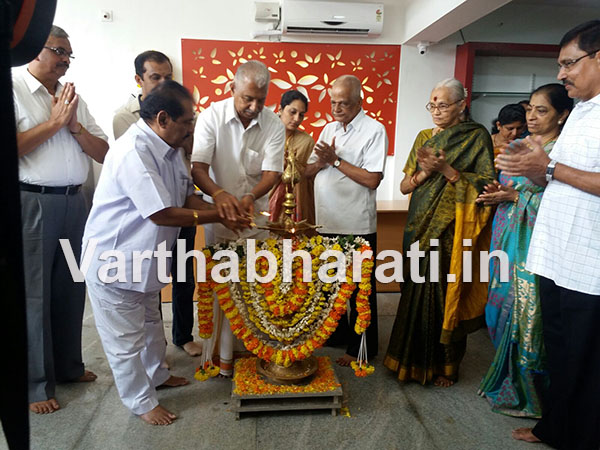 ಎಸ್‌ಎಸ್ ಕಂಫರ್ಟ್ ಮತ್ತು ಪ್ರಕಾಶ್ ಎಲೆಕ್ಟ್ರಾನಿಕ್ಸ್ ಶುಭಾರಂಭ