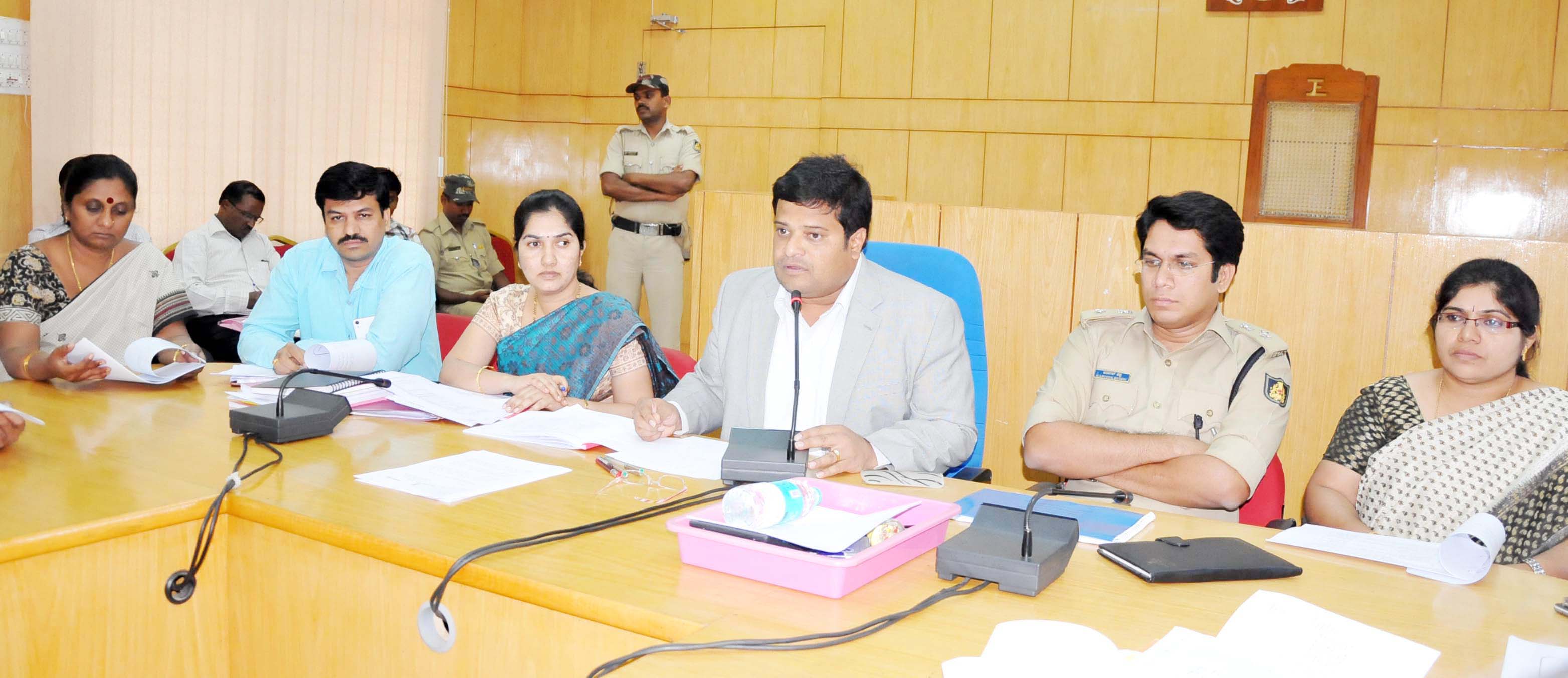 ಮಾಧ್ಯಮ ಜಾಹೀರಾತಿಗೂ ಅನುಮತಿ ಕಡ್ಡಾಯ: ಜಿಲ್ಲಾಧಿಕಾರಿ ಮೋಹನ್ ರಾಜ್