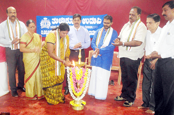 ಉಡುಪಿ: ತುಳು ಭಾವಗೀತೆ ಸ್ಪರ್ಧೆ ಉಡುಪಿ: ತುಳು ಭಾವಗೀತೆ ಸ್ಪರ್ಧೆ