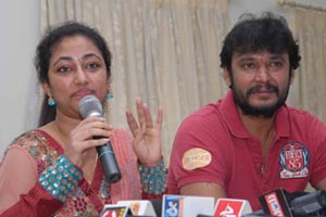 ದರ್ಶನ್ ವಿಜಯಲಕ್ಷ್ಮೀ ಪ್ರಕರಣ ದಾಖಲು: ಮಂಜುಳಾ ಮಾನಸ