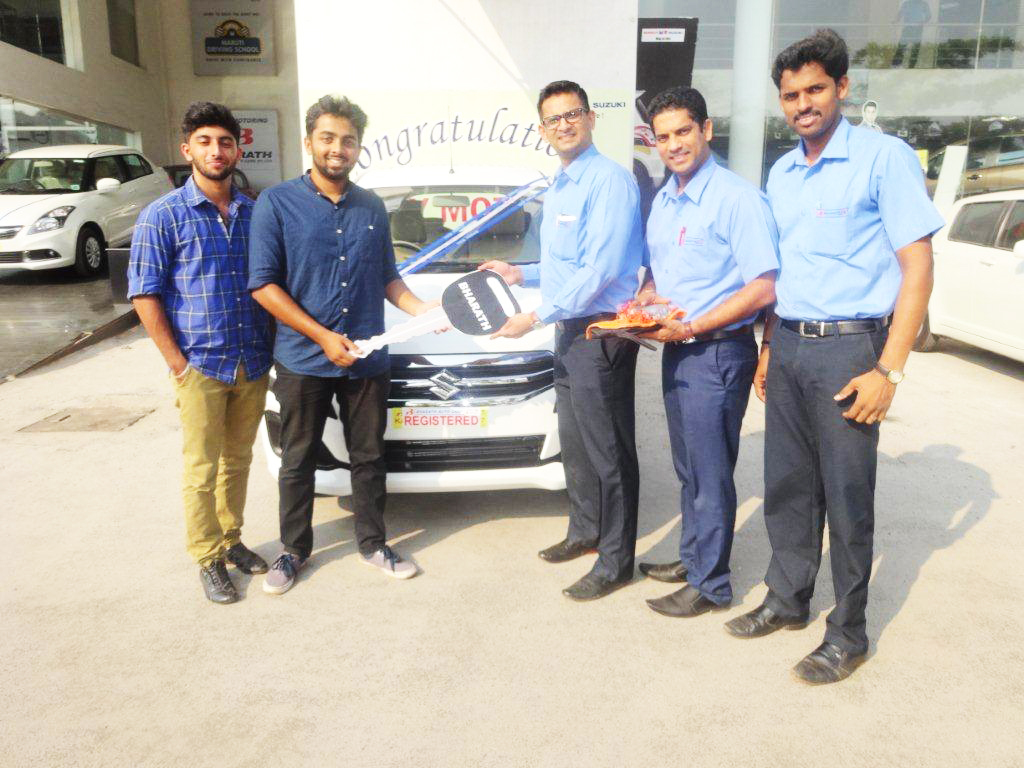 ಱಎರ್ಟಿಗಾ ಆಟೋಮಾ್ಯ ಟಿಕ್‌ೞಮಾರುಕಟೆ್ಟಗೆ