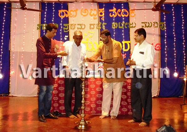 ಮುಡಿಪು:‘ಝೇಂಕಾರ-2016’ ಉದ್ಘಾಟನೆ, ಸಂಸ್ಕಾರ ಇಲ್ಲದ ಜೀವನಕ್ಕೆ ಅರ್ಥ ಇಲ್ಲ: ಸುರೇಂದ್ರ ಶೆಟ್ಟಿ