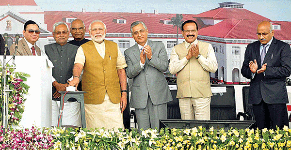 ಹಳೆಯ ಪ್ರಕರಣಗಳ ಮೇಲೆ ಬೆಳಕು ಚೆಲ್ಲಲು ವಾರ್ಷಿಕ ಬುಲೆಟಿನ್: ಮೋದಿ ಇಂಗಿತ