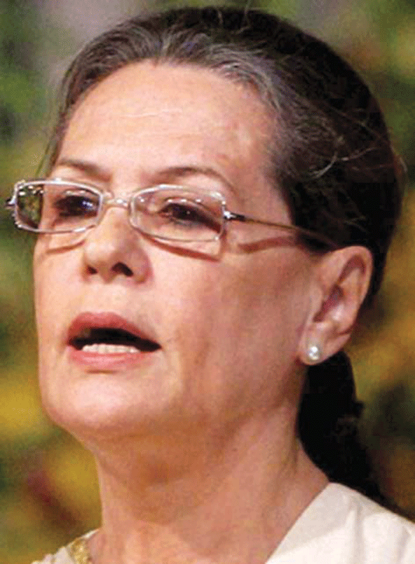 ದೇಶವು ಆಪತ್ತಿನ ಸ್ಥಿತಿಯಲ್ಲಿ ಸಾಗುತ್ತಿದೆ: ಸೋನಿಯಾ