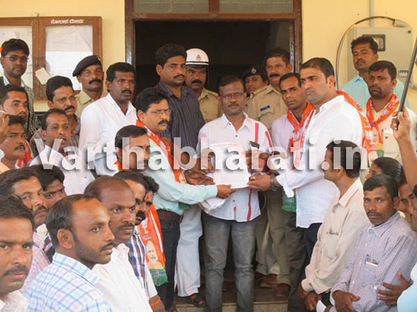 ಭಟ್ಕಳ:ಕಾಂಗ್ರೇಸ್ ನಿಂದಗೂಂಡಾಗಿರಿ ಬಿಜೆಪಿ ಆರೋಪ