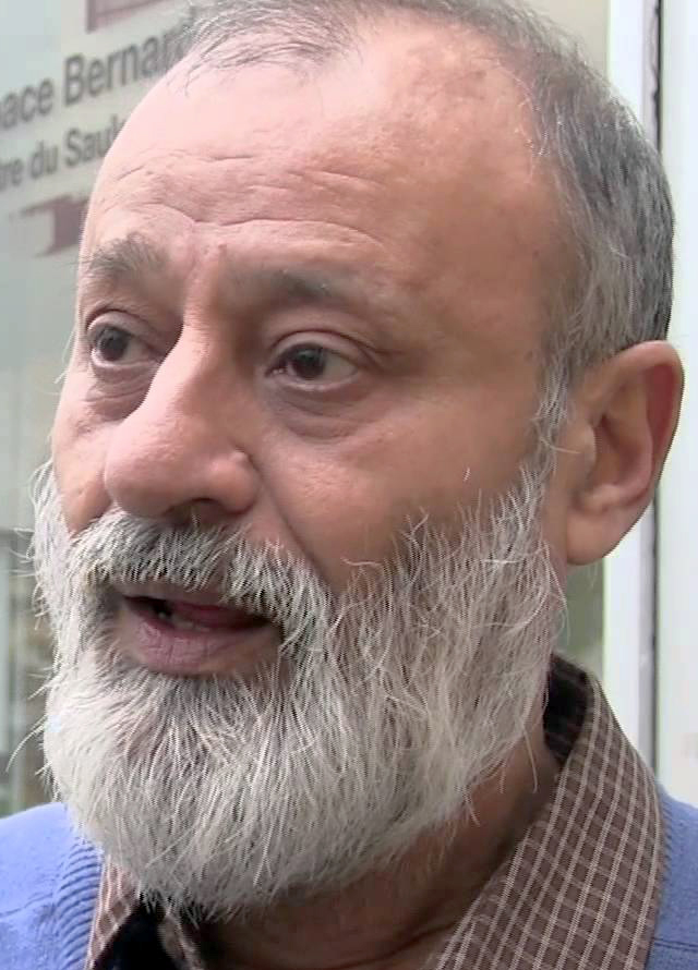 ದೇಶದ್ರೋಹಿ ಹಣೆಪಟ್ಟಿ ಹಚ್ಚಿದ ಝೀ ನ್ಯೂಸ್ ವಿರುದ್ಧ ಕಾನೂನು ಕ್ರಮಕ್ಕೆ ಮುಂದಾದ ಕವಿ ಗೌಹರ್ ರಝಾ