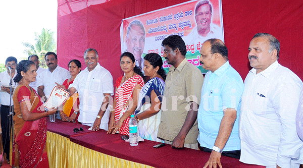 ಮೂಡುಬಿದಿರೆ: 95 ಫಲಾನುಭವಿಗಳಿಗೆ ಸಾಲಮನ್ನಾ ಪತ್ರ ವಿತರಣೆ