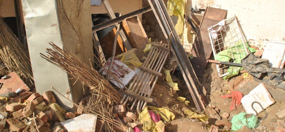 ಮಳೆಯಿಂದಾಗಿ ಮಹಡಿ ಮನೆ ಕುಸಿತ: ತಾಯಿ,ಮೂವರು ಮಕ್ಕಳ ಸಹಿತ ಐವರ ಮೃತ್ಯು