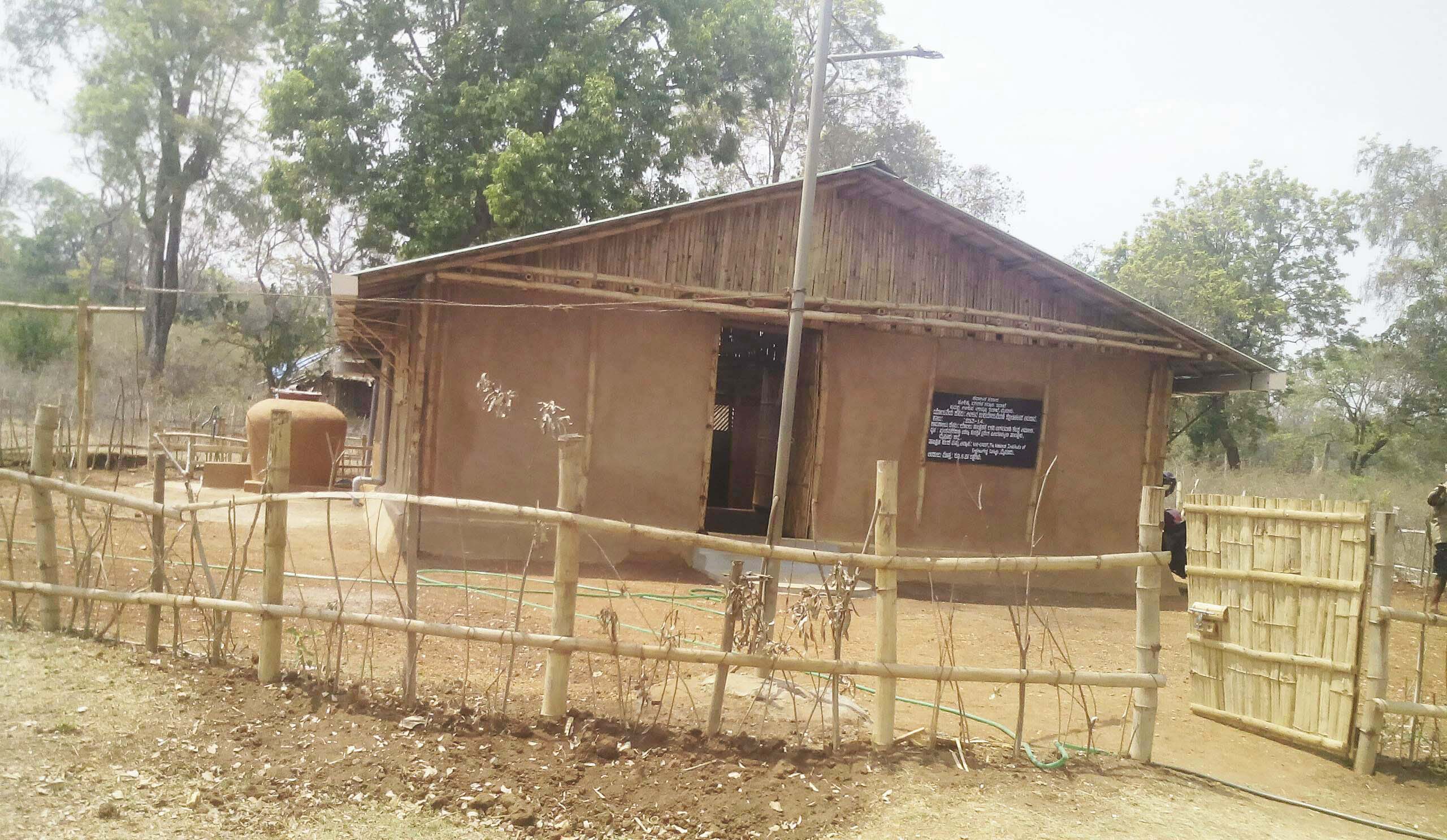 ಬಿದಿರು, ಮಣ್ಣು ಬಳಸಿ ಕಟ್ಟಡ ನಿರ್ಮಾಣ