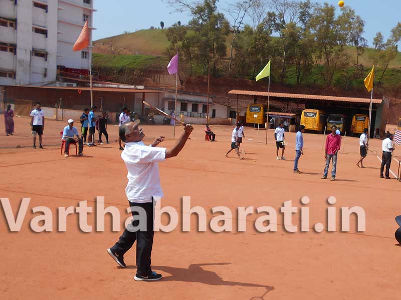 ಮೂಡುಬಿದಿರೆ: ಮಂಗಳೂರು ವಿವಿ ಮಟ್ಟದ ಅಂತರ್ ಕಾಲೇಜು ಬಾಲ್‌ ಬ್ಯಾಡ್ಮಿಂಟನ್‌ಗೆ ಚಾಲನೆ