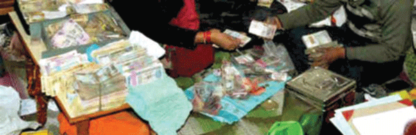 ವಿಧಾನಪರಿಷತ್ ಸದಸ್ಯರ ನಿವಾಸಗಳ ಮೇಲೆ ಐಟಿ ದಾಳಿ