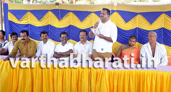 ಉಳ್ಳಾಲ: ಬ್ರಹ್ಮಕಲಶೋತ್ಸವ ಮತ್ತು ನಾಗಮಂಡಲೋತ್ಸವದ ಪೂರ್ವಭಾವಿಯಾಗಿ ನಡೆದ ವಿವಿಧ ಅಧಿಕಾರಿಗಳ ಸಮಾಲೋಚನ ಸಭೆ