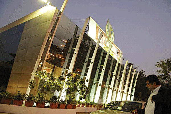 ಮಲ್ಯ ಕಿಂಗ್‌ಫಿಶರ್‌ಹೌಸ್ ಹರಾಜು: ಕೊಳ್ಳುವವರೇ ಇಲ್ಲ!