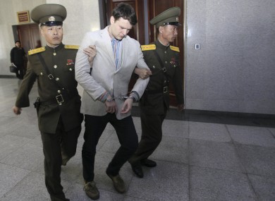 ರಾಜಕೀಯ ಬ್ಯಾನರ್ ತೆಗೆದ ತಪ್ಪಿಗೆ ಅಮೆರಿಕಾದ ವಿದ್ಯಾರ್ಥಿಗೆ 15 ವರ್ಷ ಕಠಿಣ ಜೈಲು ಶಿಕ್ಷೆ ವಿಧಿಸಿದ ಉತ್ತರ ಕೊರಿಯ !