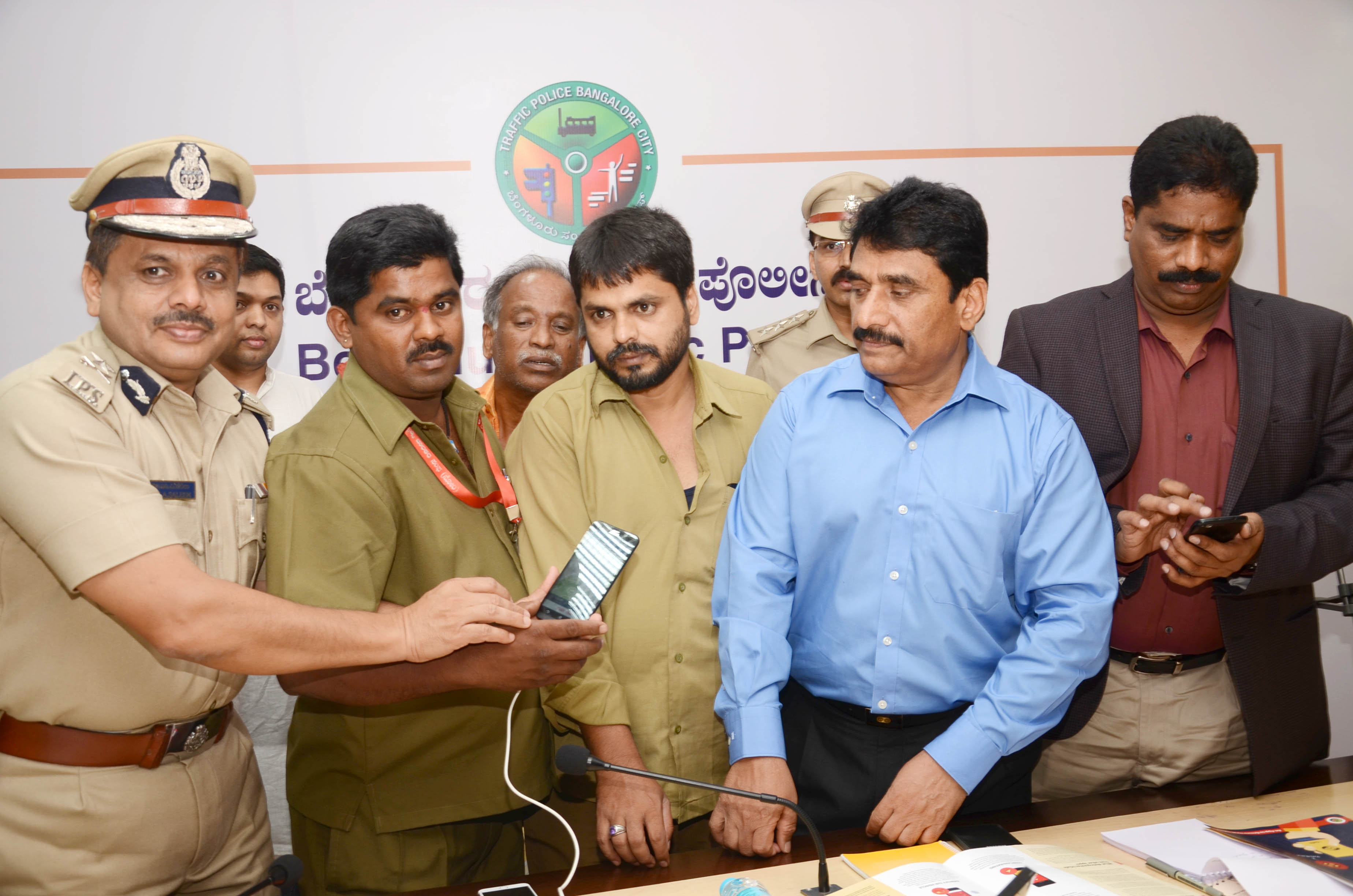 ಸುರಕ್ಷತೆಗಾಗಿ ಬಿ-ಸೇಫ್ ಆಟೊರಿಕ್ಷಾ ಮೊಬೈಲ್ ಆ್ಯಪ್ ಬಿಡುಗಡೆ