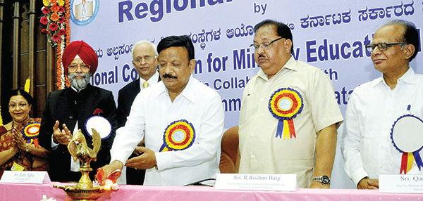 ಅಲ್ಪಸಂಖ್ಯಾತ ಸಂಸ್ಥೆ ಶಾಲೆಗಳ ನೋಂದಣಿ ನವೀಕರಣ ಅವಧಿ ವಿಸ್ತರಣೆ: ಖಮರುಲ್