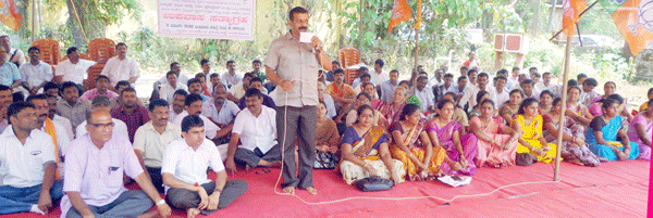 ಸುಳ್ಯ: ವಿದ್ಯುತ್ ಸಮಸ್ಯೆ ಖಂಡಿಸಿ ಉಪವಾಸ ಧರಣಿ