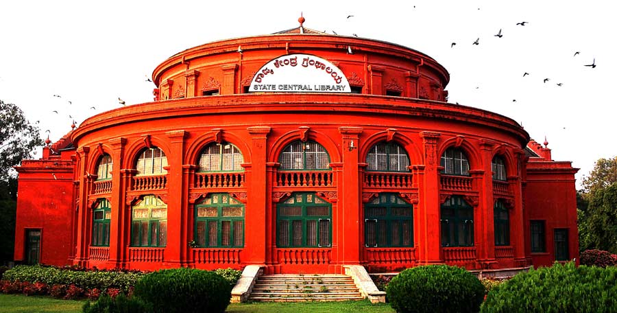 ಶತಮಾನೋತ್ಸವ ಸಂಭ್ರಮಕ್ಕಾಗಿ  ನವೀಕರಣಗೊಳ್ಳುತ್ತಿದೆ  ರಾಜ್ಯ ಕೇಂದ್ರ ಗ್ರಂಥಾಲಯ