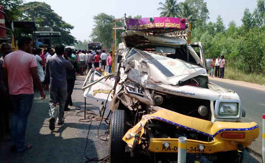 ಇಬ್ಬರು ಸಾವು, ಐದು ಮಂದಿಗೆ ತೀವ್ರ ಗಾಯ