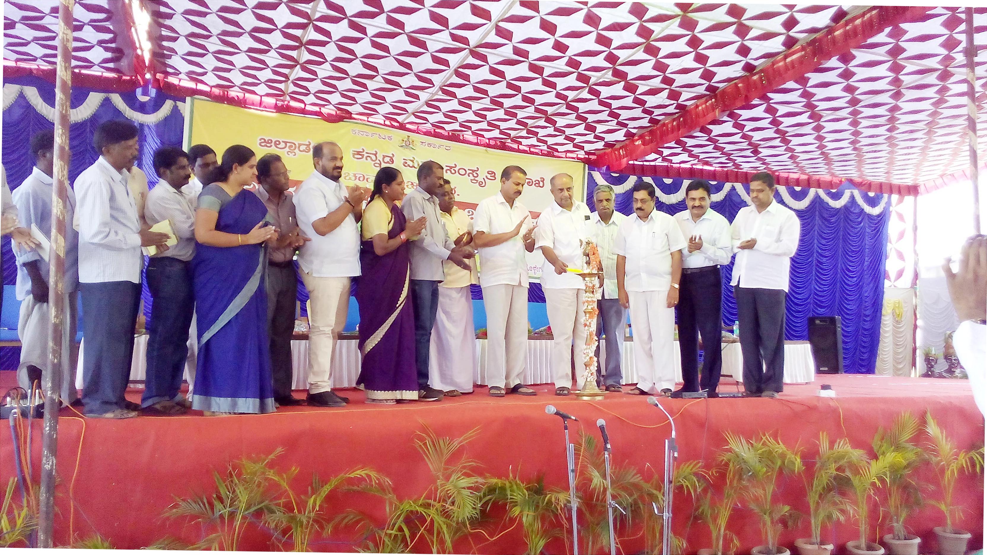 ಬುಡಕಟ್ಟುಜನರ ಕಲೆಗೆ ಉತ್ತೇಜನ: ಸಚಿವ ಮಹದೇವಪ್ರಸಾದ್