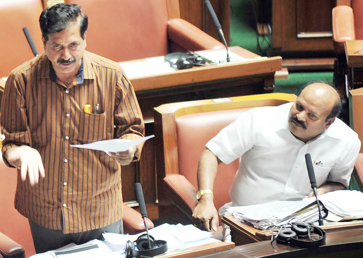 ಸಂವೇದನಾಶೀಲತೆ ಕಳೆದುಕೊಂಡ ಸರಕಾರ: ವೈಎಸ್‌ವಿ ದತ್ತ