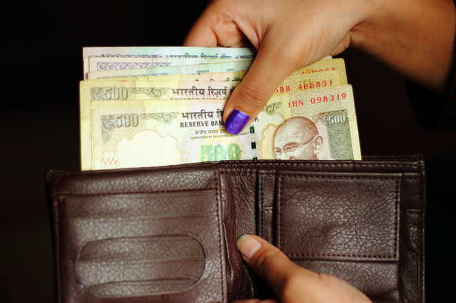 ಕೇಂದ್ರ ನೌಕರರ ತುಟ್ಟಿಭತ್ತೆ ಶೇ.6 ಏರಿಕೆ