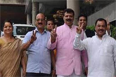 ಉತ್ತರಾಖಂಡ ಬಂಡಾಯ ಕಾಂಗ್ರೆಸ್ ಶಾಸಕರ ಅರ್ಜಿ ವಜಾ