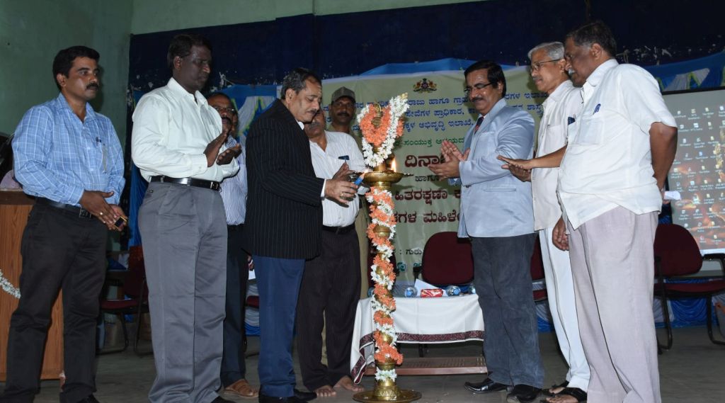 ಗ್ರಾಹಕರಿಗೆ ಮೋಸ ಮಾಡುವವರ ವಿರುದ್ಧ ದೂರು ಸಲ್ಲಿಸಿ: ನ್ಯಾ. ಡಿ.ಆರ್. ರೇಣಕೆ