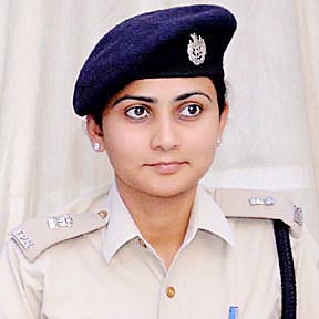 ಸಾಮಾಜಿಕ ಮಾಧ್ಯಮ ಮತ್ತು  ಪೊಲೀಸ್ ಇಲಾಖೆ