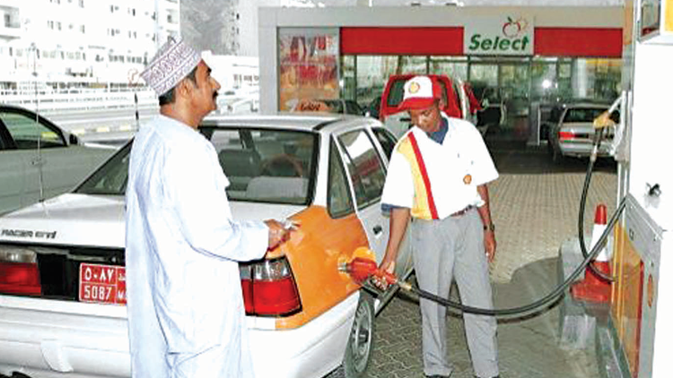 ಒಮನ್‌ನಲ್ಲಿ ಎಪ್ರಿಲ್ ಒಂದರಿಂದ ತೈಲಬೆಲೆ ಹೆಚ್ಚಳ: ಅಂತಾರಾಷ್ಟ್ರೀಯ ಮಾರಕಟ್ಟೆಯ ತೈಲದರ ಕುಸಿತದ ಪರಿಣಾಮ