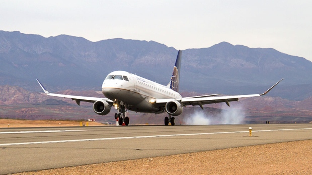 ಜೆಟ್ ಏರ್‌ವೇಸ್ ವಿಮಾನದ ಟೈರ್ ಸ್ಫೋಟ: ರನ್‌ವೇ ಕಾರ್ಯಾಚರಣೆ ಅಸ್ತವ್ಯಸ್ತ