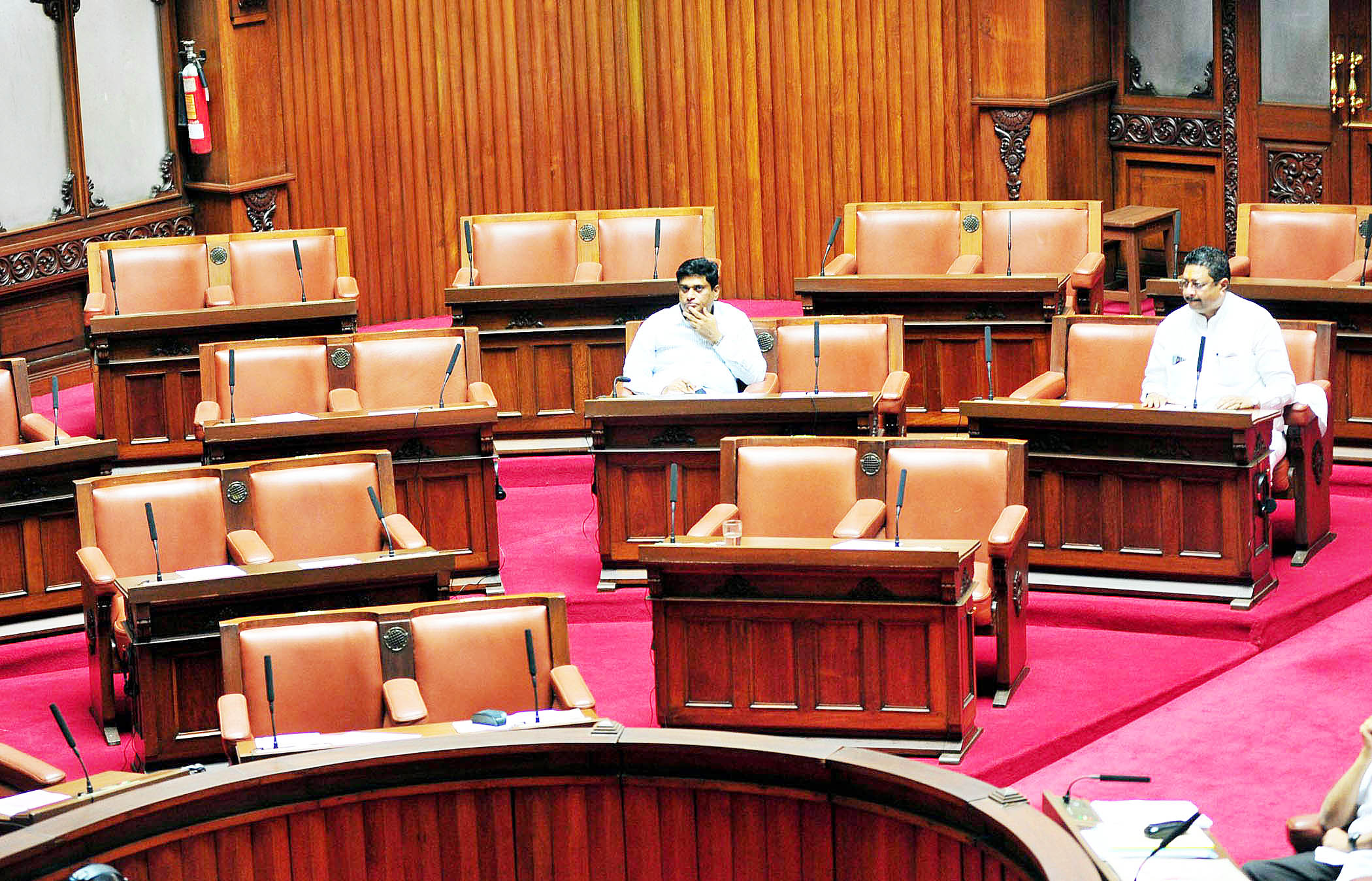 21 ಗಂಟೆ ಮಾತ್ರ ನಡೆದ ಕಲಾಪ