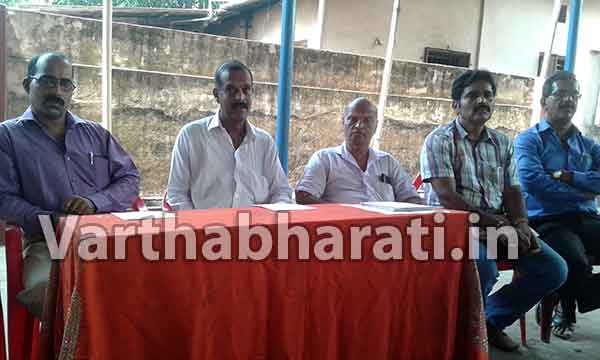 ಕಿನ್ನಿಗೋಳಿ: ಬಸ್ ಮಾಲಕರನ್ನು ಬೆದರಿಸಿ ಹಗಲು ದರೋಡೆ ಮಾಡಲಾಗುತ್ತಿದೆ - ದುರ್ಗಾ ಪ್ರಸಾದ್ ಹೆಗ್ಡೆ