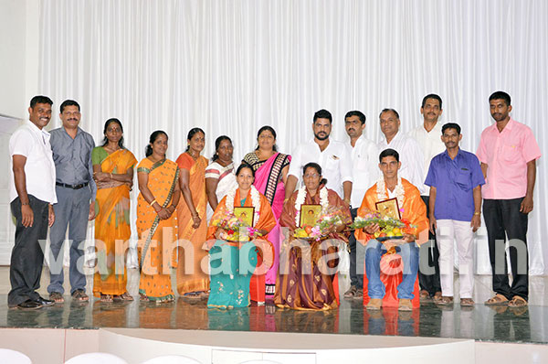 ಕಟೀಲು: ಜಿಲ್ಲಾ ಪಂಚಾಯತ್ ಸದಸ್ಯರಿಗೆ ಸನ್ಮಾನ