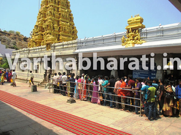 ಭಟ್ಕಳ: ಮಹಾಶಿವರಾತ್ರಿ ಮುರ್ಡೇಶ್ವರಕ್ಕೆ ಹರಿದು ಬಂದ ಭಕ್ತಸಾಗರ