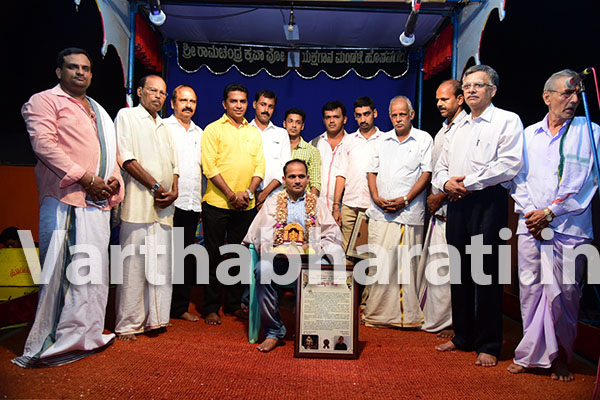 ಕೊಣಾಜೆ: ಯಕ್ಷಮಿತ್ರರು ಪ್ರಾಯೋಜಕತ್ವದಲ್ಲಿ  ಯಕ್ಷಗಾನ ಬಯಲಾಟ