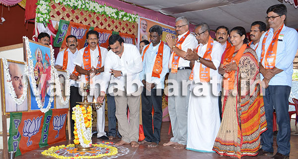 ಪುತ್ತೂರು : ಬಿಜೆಪಿ ಕಾರ್ಯಕರ್ತರಿಗೆ ಅಭಿನಂದನೆ