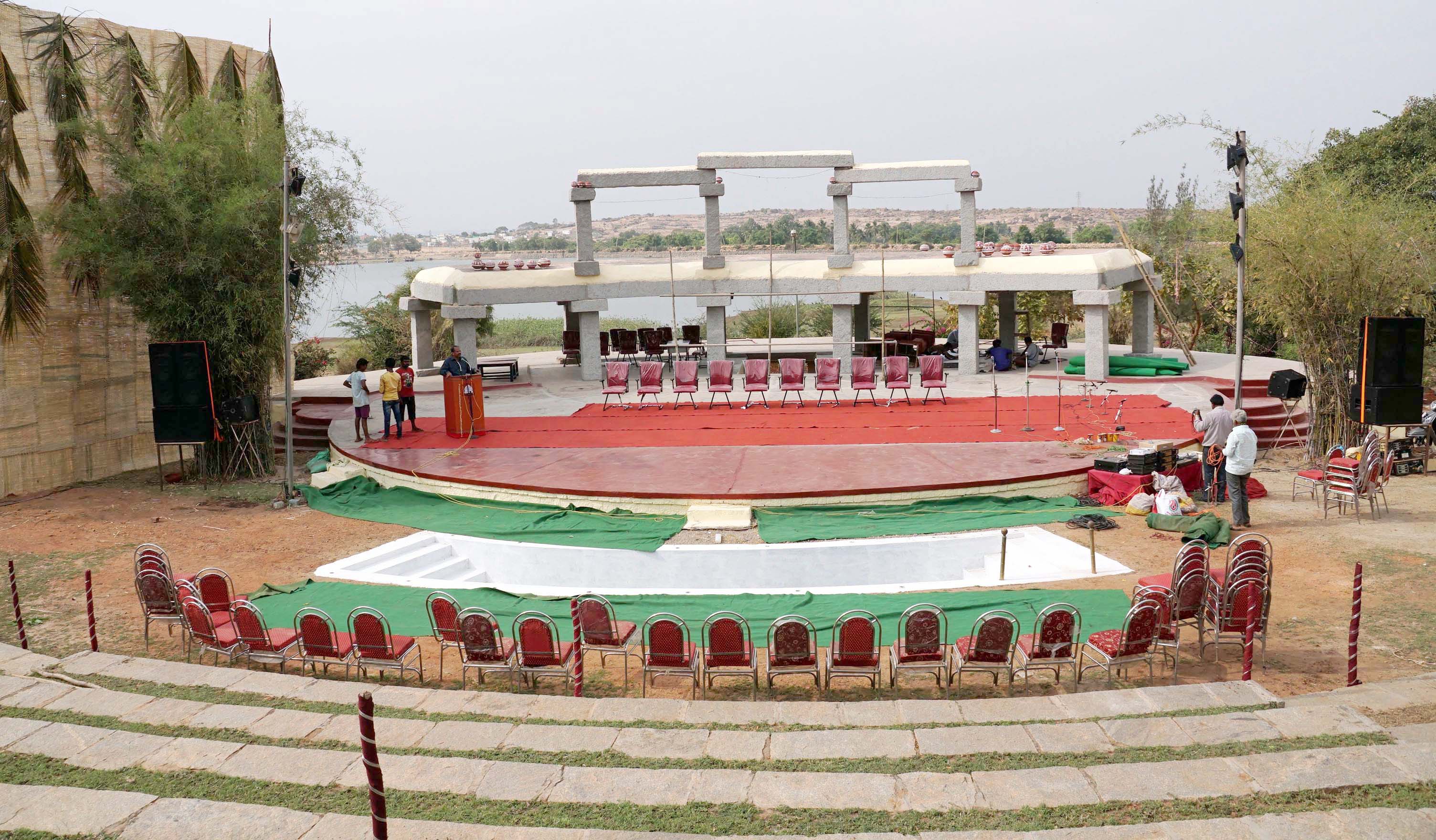 ರಾಜ್ಯಪಾಲರ ಅಸಮ್ಮತಿಯಿಂದ ನಾಡೋಜ ಪದವಿಯಿಲ್ಲ