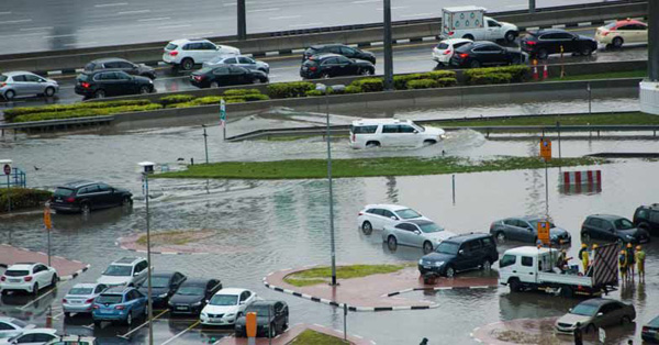 ಯುಎಇಯಲ್ಲಿ ಭಾರೀ ಮಳೆ: ವಿಮಾನ ನಿಲ್ದಾಣ, ಶಾಲೆಗಳ ಮುಚ್ಚುಗಡೆ