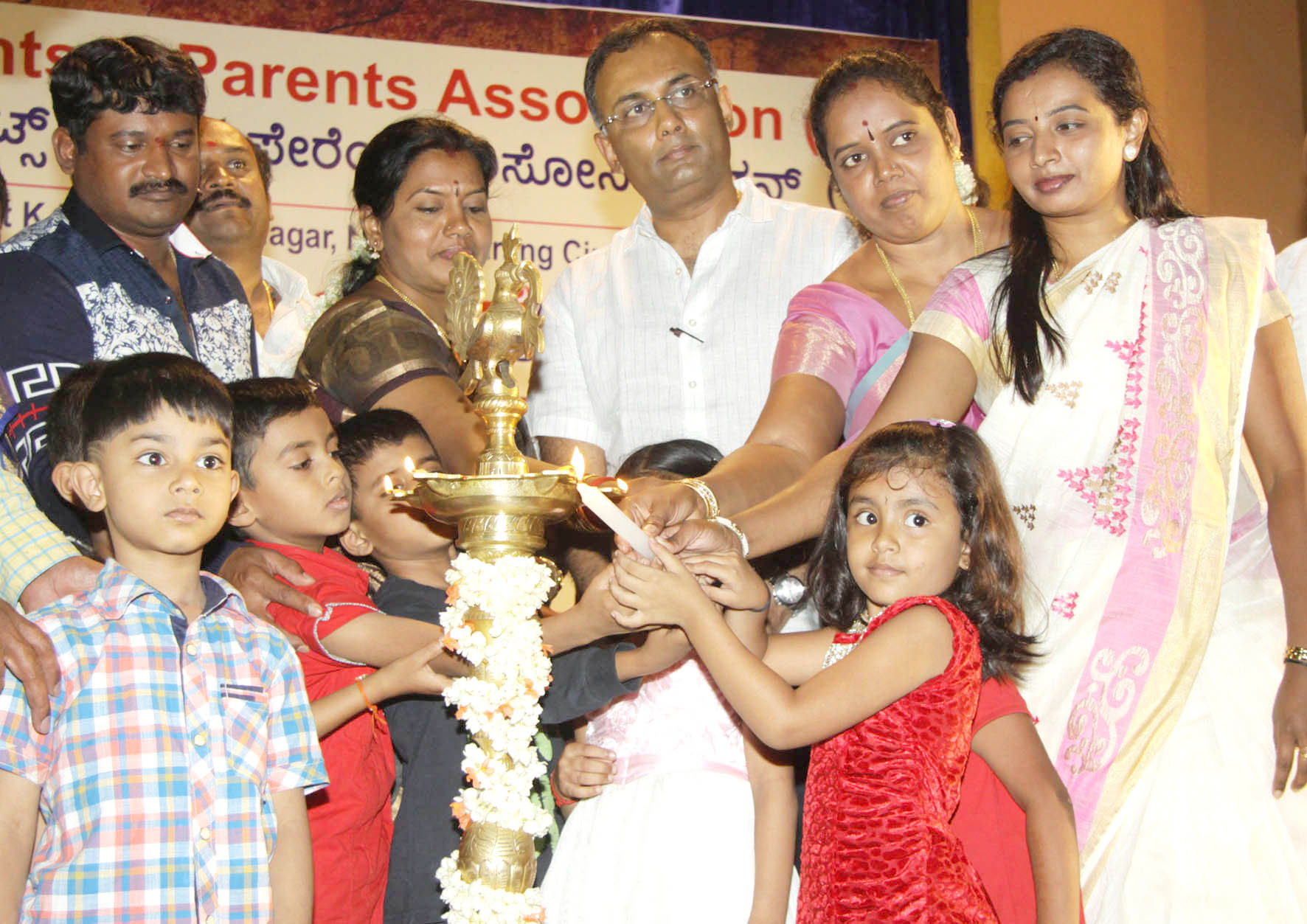 ಆರ್‌ಟಿಇ ದುರುಪಯೋಗ ಕಡಿವಾಣಕ್ಕೆ ಪ್ರತ್ಯೇಕ ಜಾಗೃತ ದಳ: ದಿನೇಶ್ ಗುಂಡೂರಾವ್