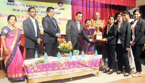 ರಾಷ್ಟ್ರೀಯ ಅಣಕು ನ್ಯಾಯಾಲಯ ಸ್ಪರ್ಧೆ: ಬೆಂಗಳೂರು ಎಂಎಸ್ ರಾಮಯ್ಯ ಕಾಲೇಜು ಪ್ರಥಮ