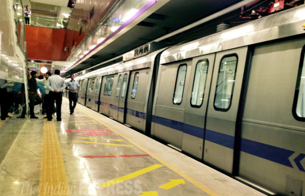 ಹೊಸದಿಲ್ಲಿಯಲ್ಲಿ ಹಾಡುಹಗಲೇ ಮೆಟ್ರೊ ಸ್ಟೇಶನ್ ಕಂಟ್ರೋಲರ್‌ಗೆ ಚಾಕು ತೋರಿಸಿ 12 ಲಕ್ಷ ಅಪಹರಿಸಿದ ದುಷ್ಕರ್ಮಿಗಳು