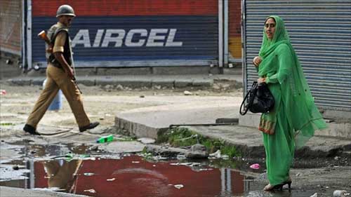 ಹಂದ್ವಾರ್ ಲೈಂಗಿಕ ಕಿರುಕುಳ ಸಂತ್ರಸ್ತೆ ಶಾಲಾ ಬಾಲಕಿ 3 ದಿನದಿಂದ ಪೊಲೀಸ್ ವಶದಲ್ಲಿ