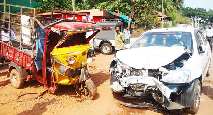 ಕಾರು-ಗೂಡ್ಸ್ ರಿಕ್ಷಾ ಢಿಕ್ಕಿ: ಓರ್ವನಿಗೆ ಗಾಯ