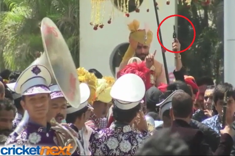 ಜಡೇಜ ಮದುವೆ ಮೆರವಣಿಗೆಯಲ್ಲಿ ಗುಂಡು...!