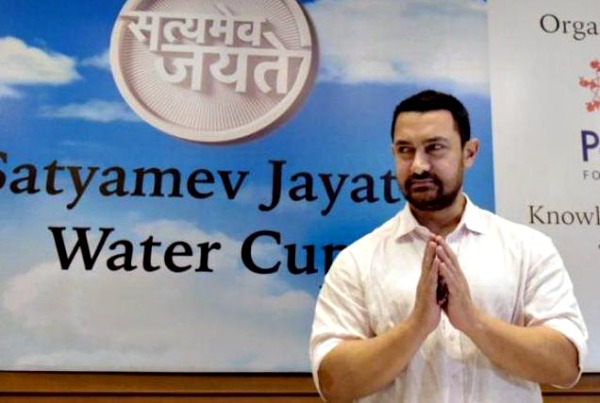 ಬರಪೀಡಿತ ಪ್ರದೇಶಗಳಲ್ಲಿ ಬಾವಿ ತೋಡುತ್ತಿರುವ ದೇಶದ್ರೋಹಿ ಆಮಿರ್ ಖಾನ್